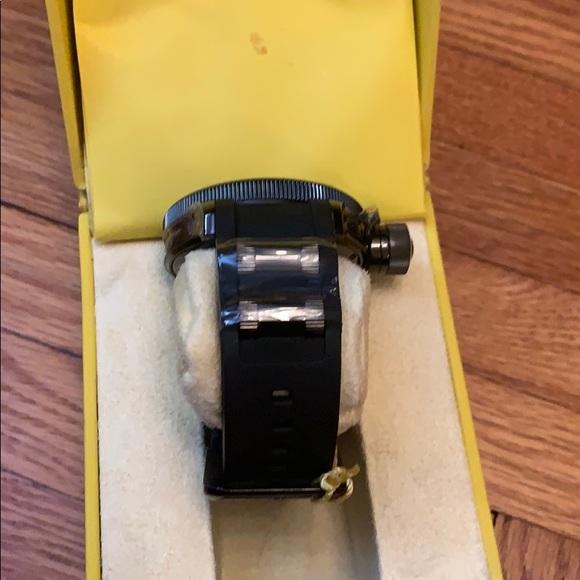 100 percent authentic brand new invicta divers - Picture 7 of 7